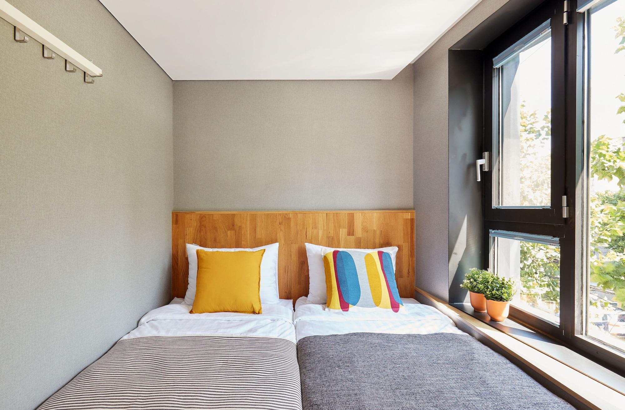Hostel Cleo Seoul Hongdae Extérieur photo