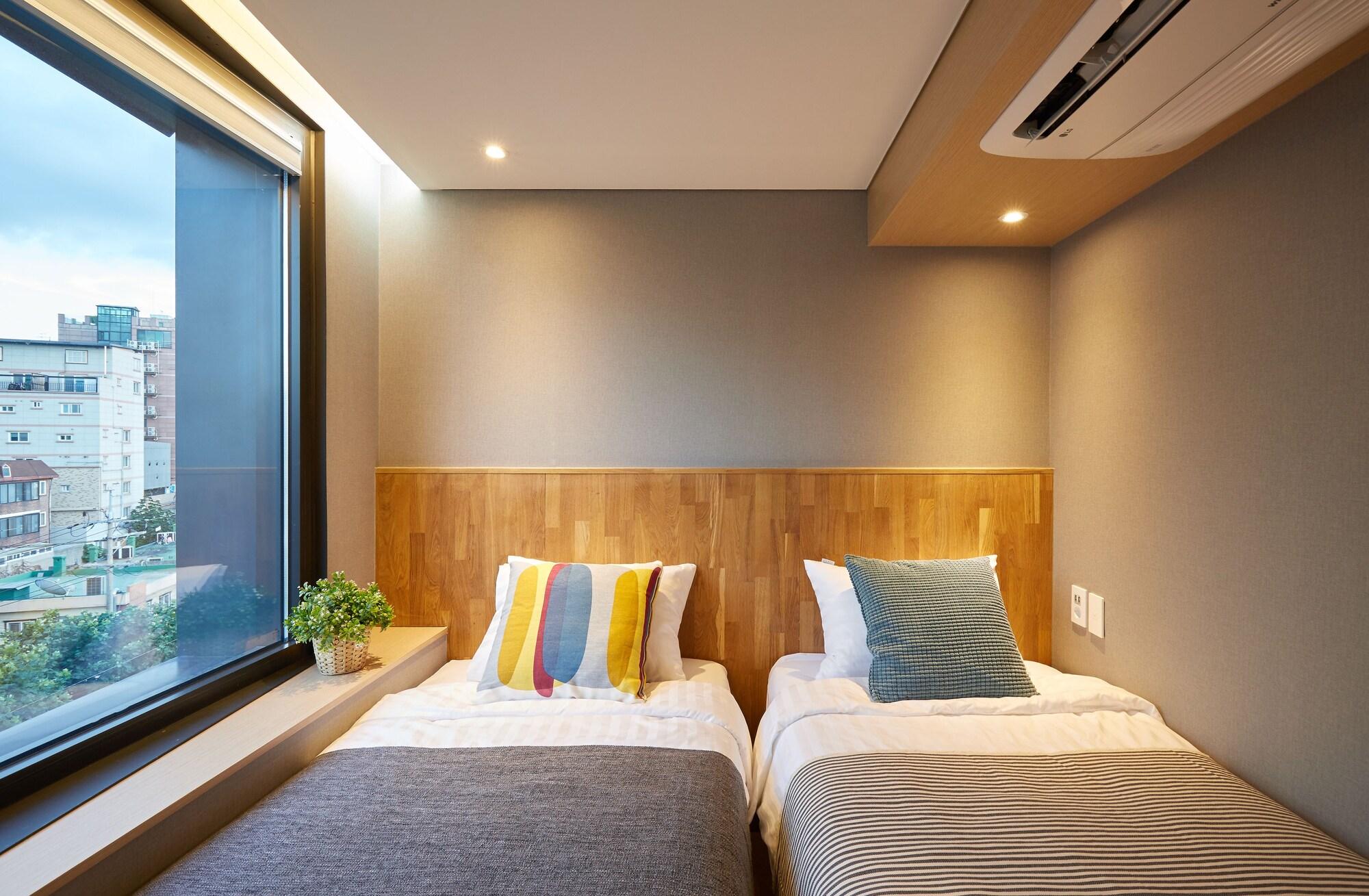 Hostel Cleo Seoul Hongdae Extérieur photo