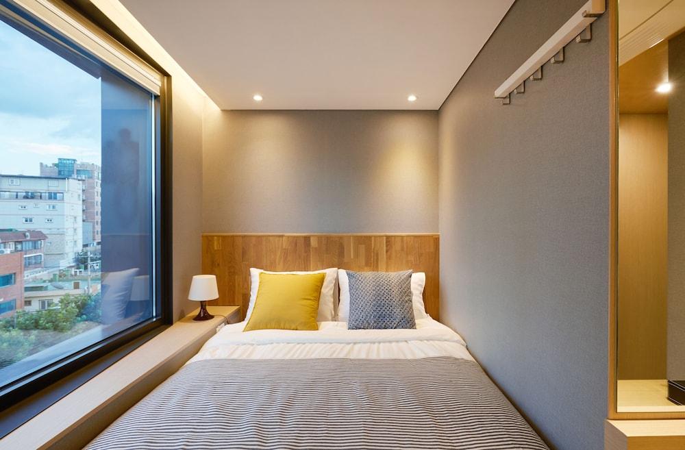 Hostel Cleo Seoul Hongdae Extérieur photo